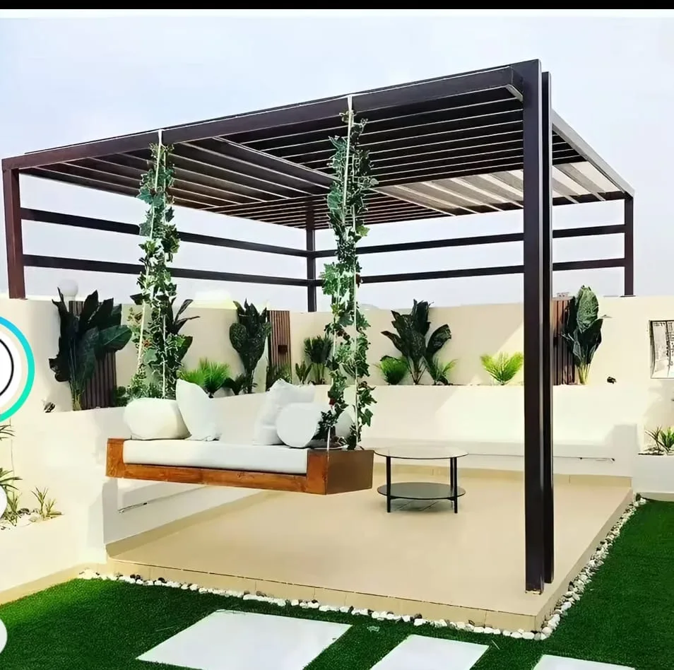 برجولات حديدية بتصميم خشبي